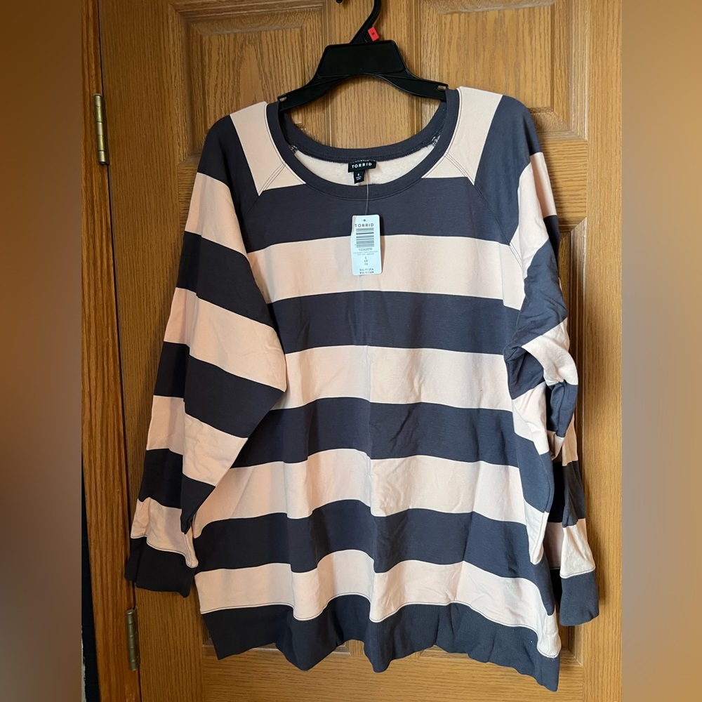Torrid size 4 new with tags grey and pink crew neck sweatshirt